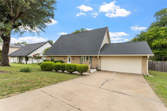 6930 Trailcrest Drive, Dallas, TX 75232
