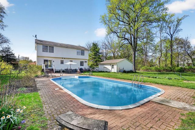 88 Borden Road, Walden, NY 12586