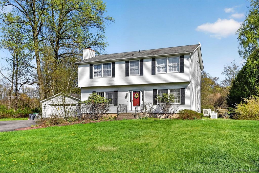88 Borden Road, Walden, NY 12586