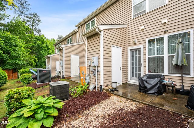 2944 Casona Way, Raleigh, NC 27616