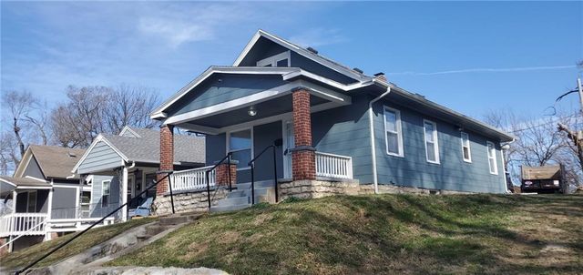 6004 E 9th Street, Kansas City, MO 64125