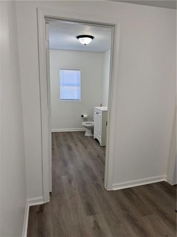 6004 E 9th Street, Kansas City, MO 64125