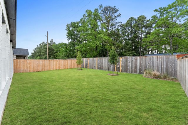 8218 Sherman Park Trail, Spring, TX 77389