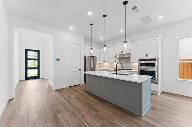 8218 Sherman Park Trail, Spring, TX 77389