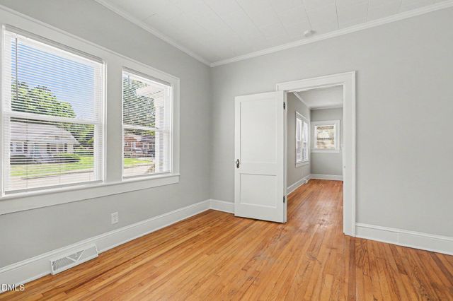 920 N Mebane Street, Burlington, NC 27217