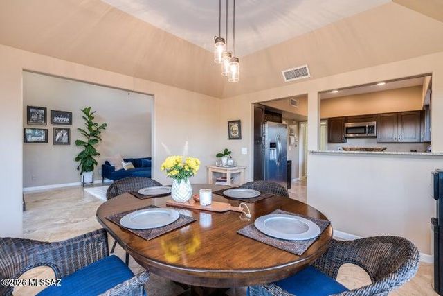 6802 E Brownstone Place, Tucson, AZ 85750