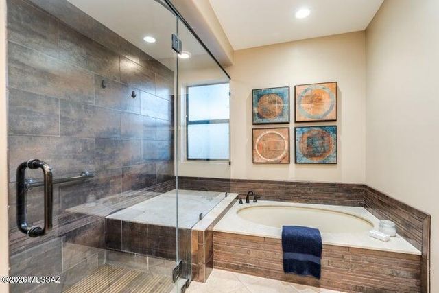 6802 E Brownstone Place, Tucson, AZ 85750