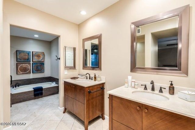 6802 E Brownstone Place, Tucson, AZ 85750