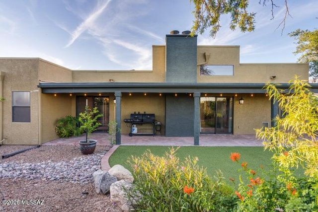 6802 E Brownstone Place, Tucson, AZ 85750