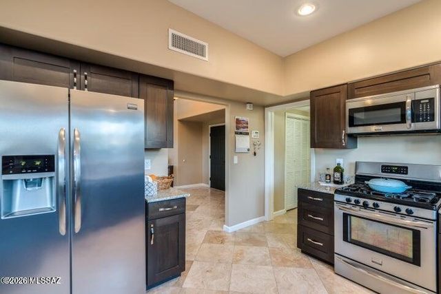 6802 E Brownstone Place, Tucson, AZ 85750