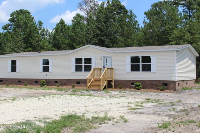 225 Mewborn Drive, Beulaville, NC 28518