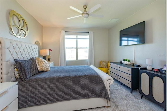 1532 LYONSDALE LANE, Sanford, FL 32771