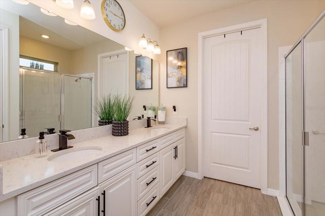 1532 LYONSDALE LANE, Sanford, FL 32771