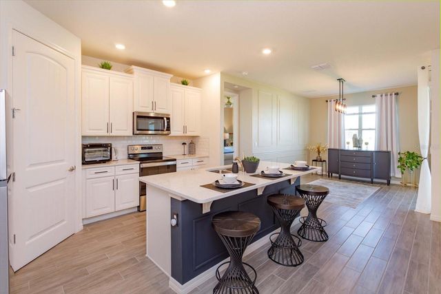 1532 LYONSDALE LANE, Sanford, FL 32771