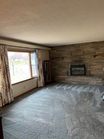 10880xx S Shore Drive, Plymouth, MN 55441