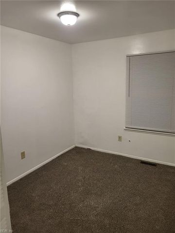 4606 Greenwood DR, Portsmouth, VA 23703