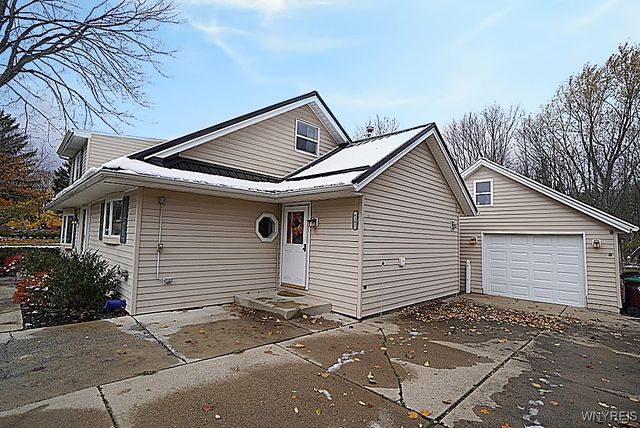 6302 Webster Road, Orchard Park, NY 14127