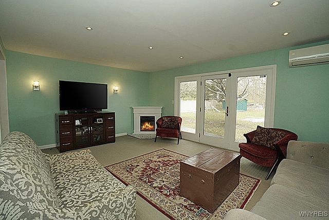 6302 Webster Road, Orchard Park, NY 14127