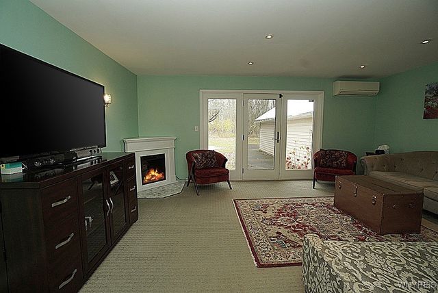 6302 Webster Road, Orchard Park, NY 14127