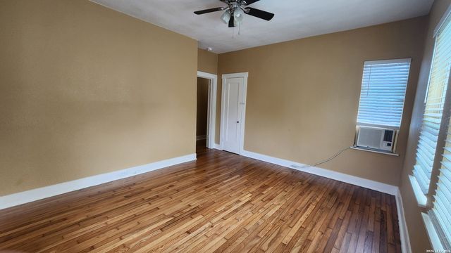 803 W HOLLYWOOD AVE, San Antonio, TX 78212