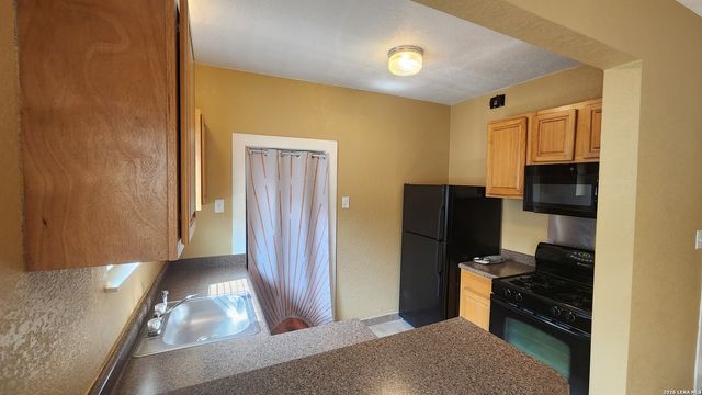803 W HOLLYWOOD AVE, San Antonio, TX 78212