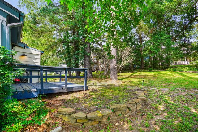 9 Lakeview Manor, Huntsville, TX 77340