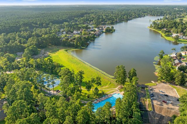 9 Lakeview Manor, Huntsville, TX 77340