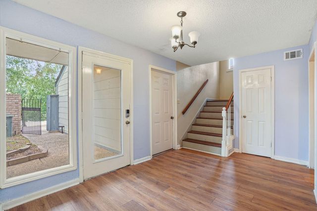 9 Lakeview Manor, Huntsville, TX 77340