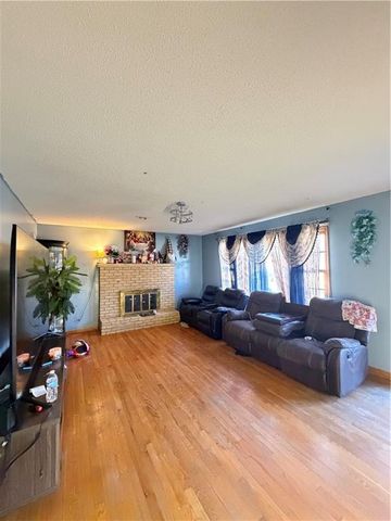 1520 N 64TH Drive, Kansas City, KS 66102