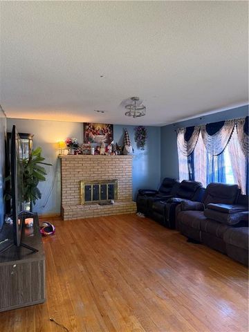 1520 N 64TH Drive, Kansas City, KS 66102