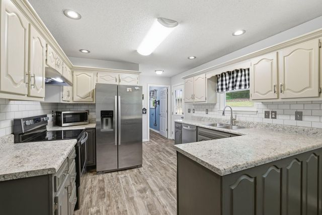 10123 Bear Trail Drive, Soddy Daisy, TN 37379