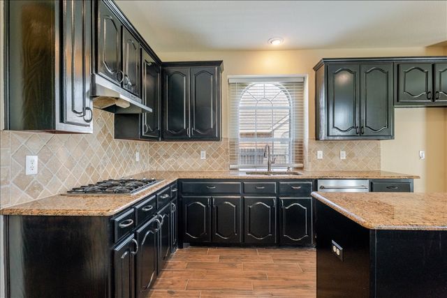 8158 Painted Tree Trail, Fort Worth, TX 76131