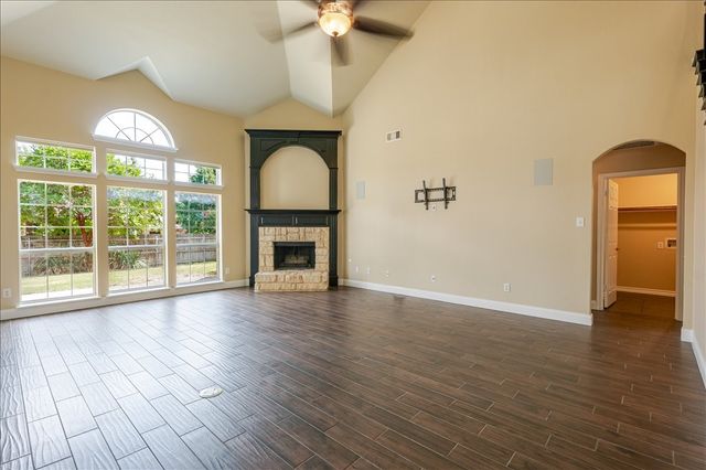 8158 Painted Tree Trail, Fort Worth, TX 76131