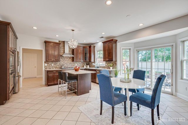 9 Trista Way, South Plainfield, NJ 07080