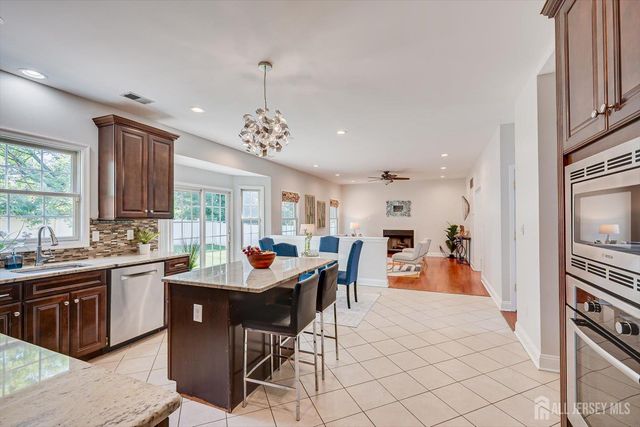 9 Trista Way, South Plainfield, NJ 07080