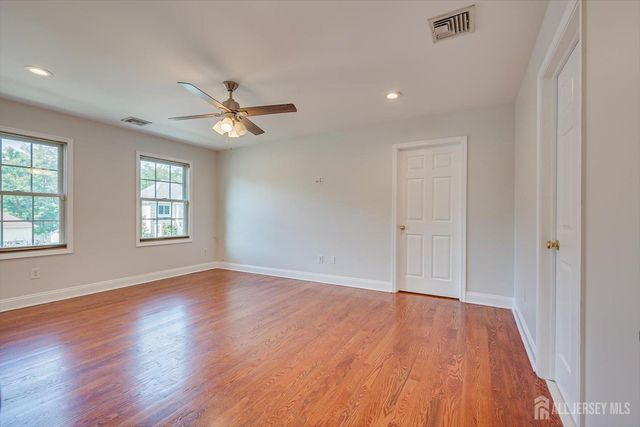 9 Trista Way, South Plainfield, NJ 07080