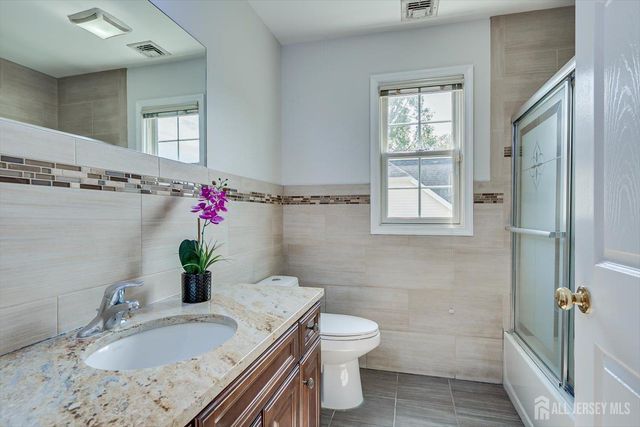 9 Trista Way, South Plainfield, NJ 07080