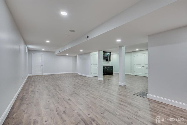9 Trista Way, South Plainfield, NJ 07080