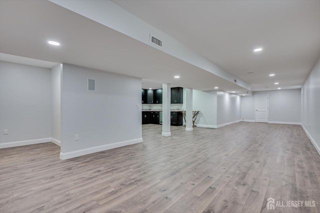 9 Trista Way, South Plainfield, NJ 07080