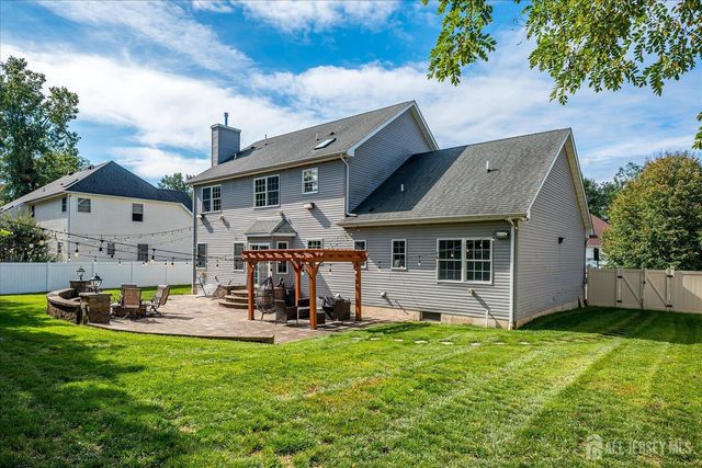 9 Trista Way, South Plainfield, NJ 07080