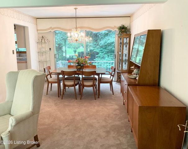 1508 Turquoise Dr, Louisville, KY 40214