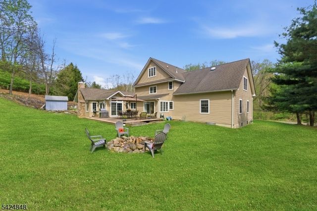 18 Valhalla Rd, Montville Twp., NJ 07045