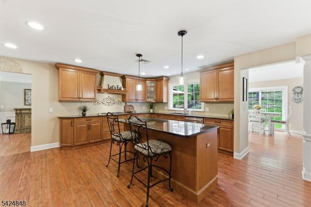 18 Valhalla Rd, Montville Twp., NJ 07045