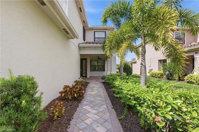 11619 Riverstone LN, Fort Myers, FL 33913
