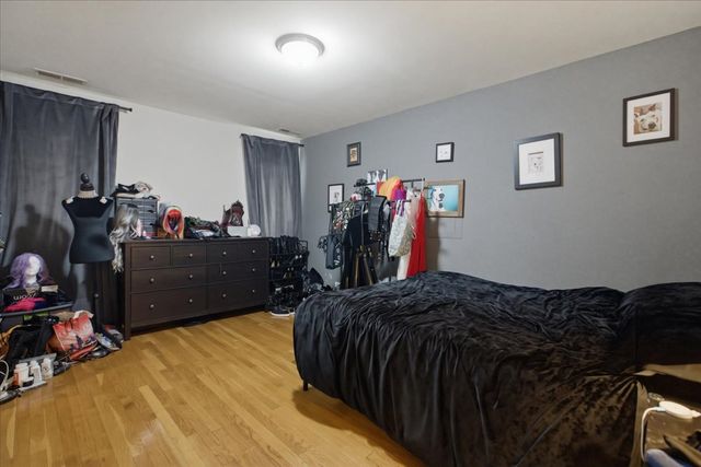 3859 N Whipple Street, Chicago, IL 60618
