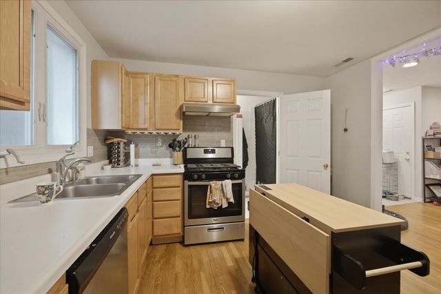 3859 N Whipple Street, Chicago, IL 60618