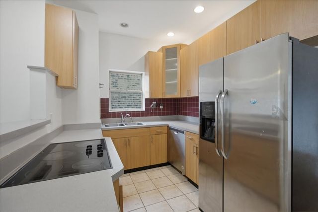 3859 N Whipple Street, Chicago, IL 60618
