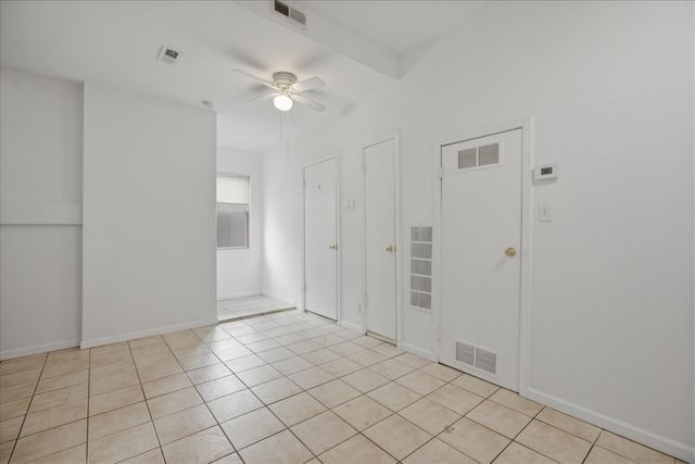 3859 N Whipple Street, Chicago, IL 60618