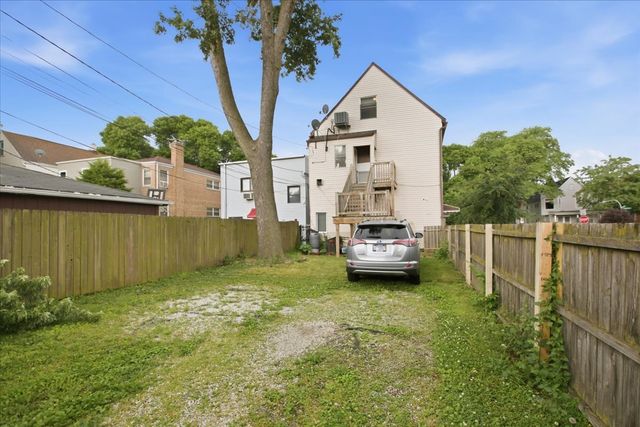 3859 N Whipple Street, Chicago, IL 60618