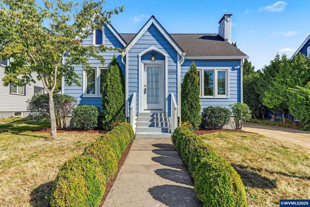 Image 1 of property listing at 1520 17th St NE, Salem, OR 97301